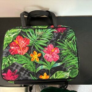 Victoria's Secret Toiletry Bag